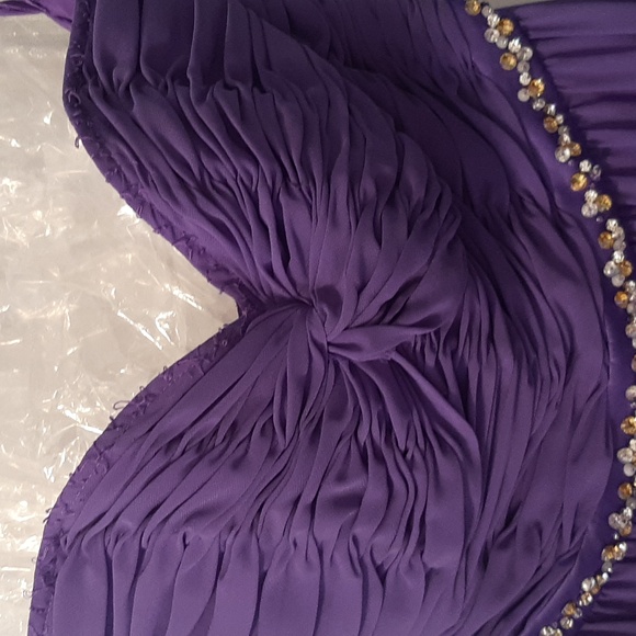 Floor length shiffon dress - Picture 3 of 3